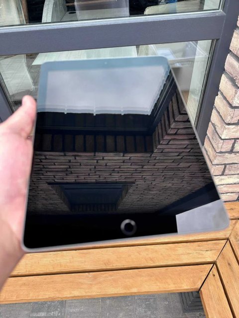 чудовий варіант для навчання, школи та дистанційних занять, Apple iPad 6th Gen A1893 — 9.7" Retina / 32GB / Wi-Fi