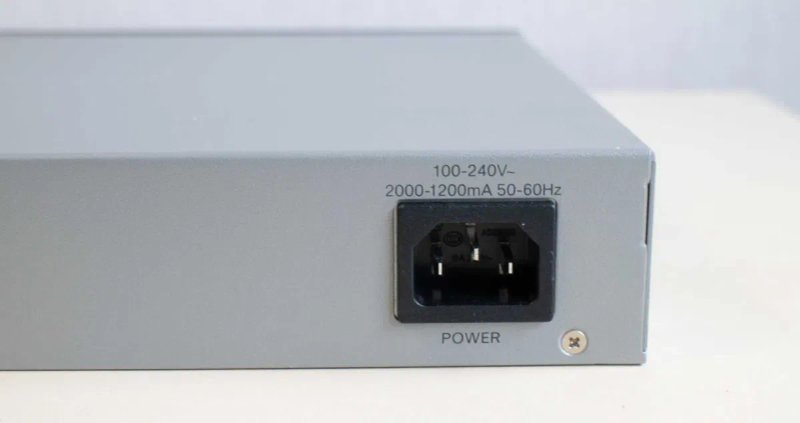 Cisco SG350X-48 керований комутатор 48x1G 4x10G uplink — фото 5