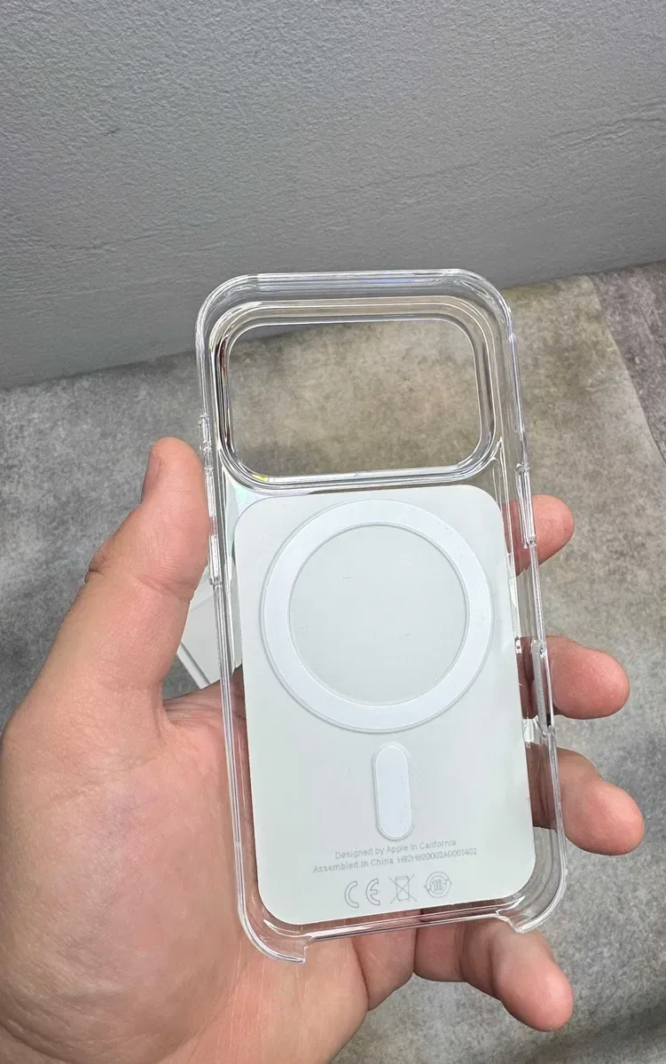 Clear Case MagSafe iPhone 17 Pro Max | Camera Control | Animation | Прозорий чохол Прозрачный чехол анимация | не жовтіє з кнопкою — фото 8