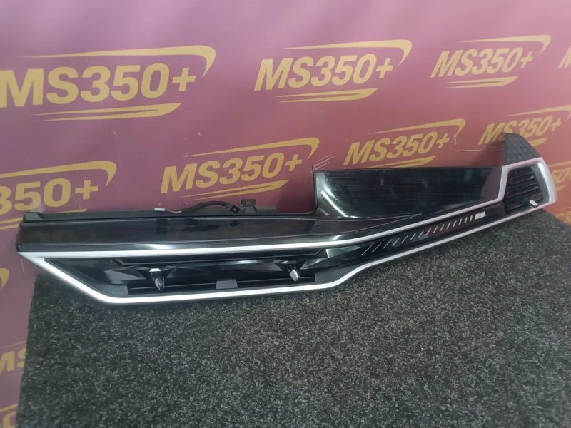 Дефлектор обдування салону центральний BMW X5M F95 БМВ Х5М Ф95 розборка шрот запчастини 51459634830 64225A01333  Дефлектор обдува салона центральный — фото 2