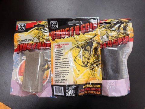 DFCO Kung Fu Grip Tiger Claw Tiger Claw XL QUICK STOP Die Free рукоятки нові оригінальні з США в наявності у Києві M-Lok Made in the USA