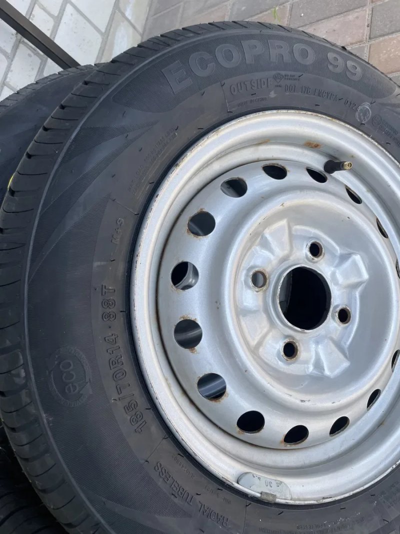 диски 4x114.3 R14 Nissan NV200 Нова літня резина колеса 185/70 R14 — фото 4