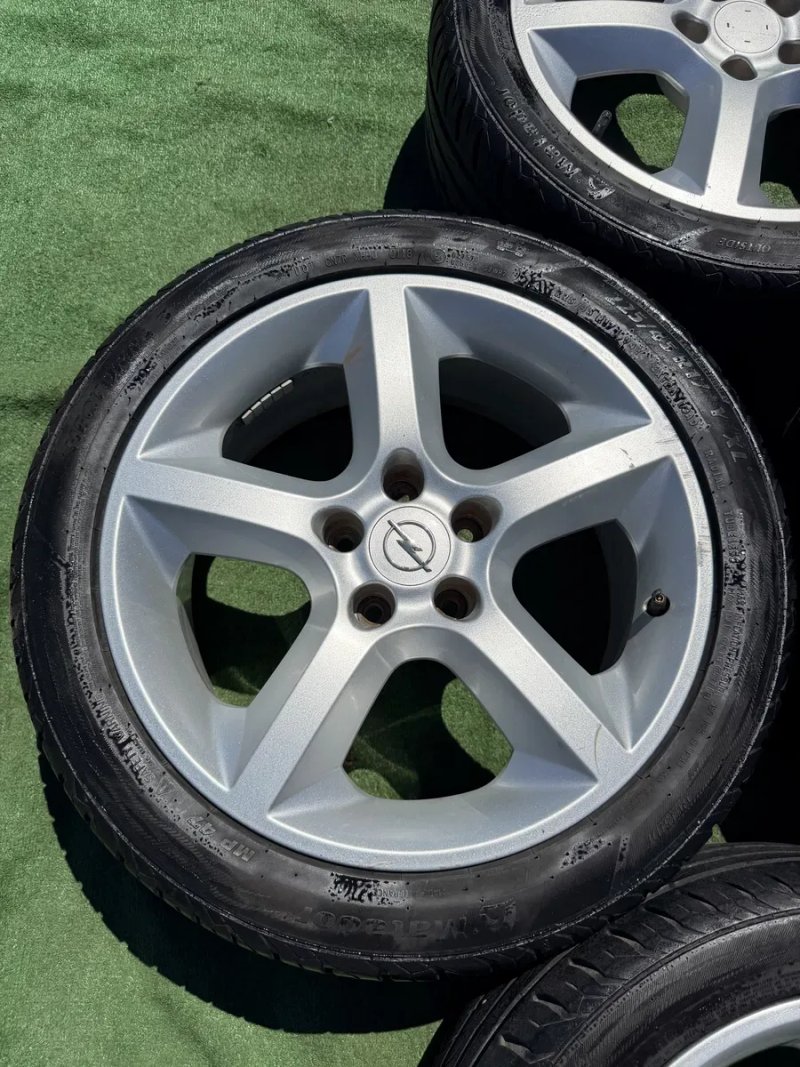 Диски 5/110 R17 Opel 7J ET35 з резиною 225/45 — фото 4