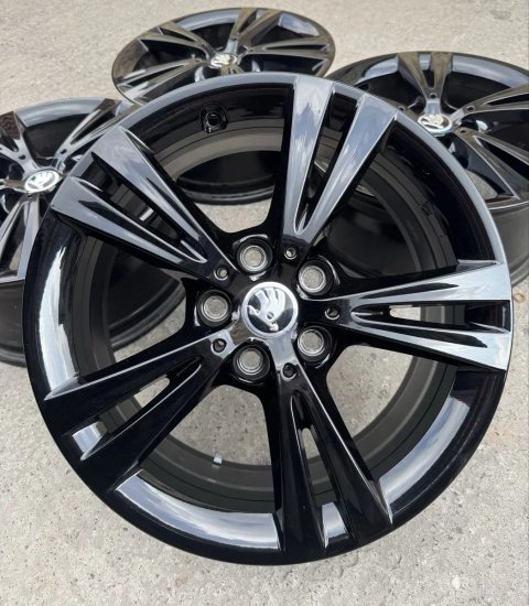 Диски 5*112R17 Scoda octavia a5,a7,a8,superb
