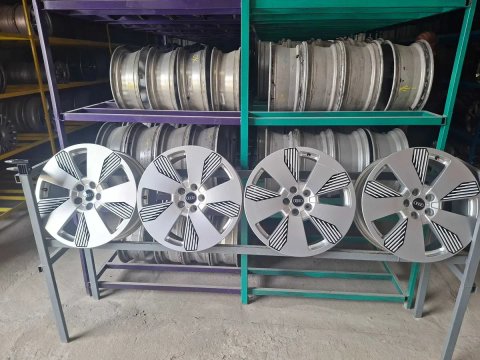 Диски Audi E-Tron 5/112 R19 8J ET34 .