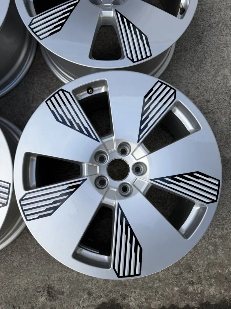 Диски Audi E-tron 5x112 R19 ET34 8jx — фото 2