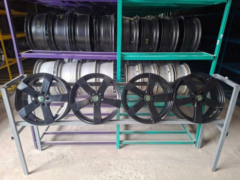 Диски Дезент Шкода 5/112 R18 7,5J ET38 Dezent Skoda.