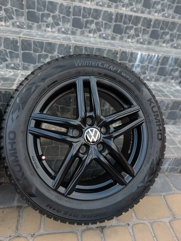 Диски легкосплавні 5х112 R16 205/55 зимові шини Kumho для Volkswagen Passat b6 7 також підходять для Golf5 6 7 8 Touran skoda octavia А5 superb 2 — фото 3