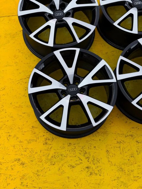 Диски Оригінал R18 5.112 ET37 Ауді А4 А6 Q5 Тігуан Пасат Гольф Шкода