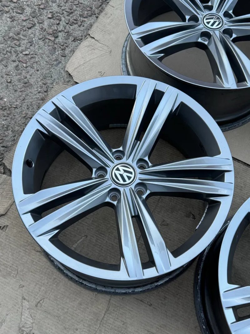 Диски R 19 Tiguan R line — фото 5