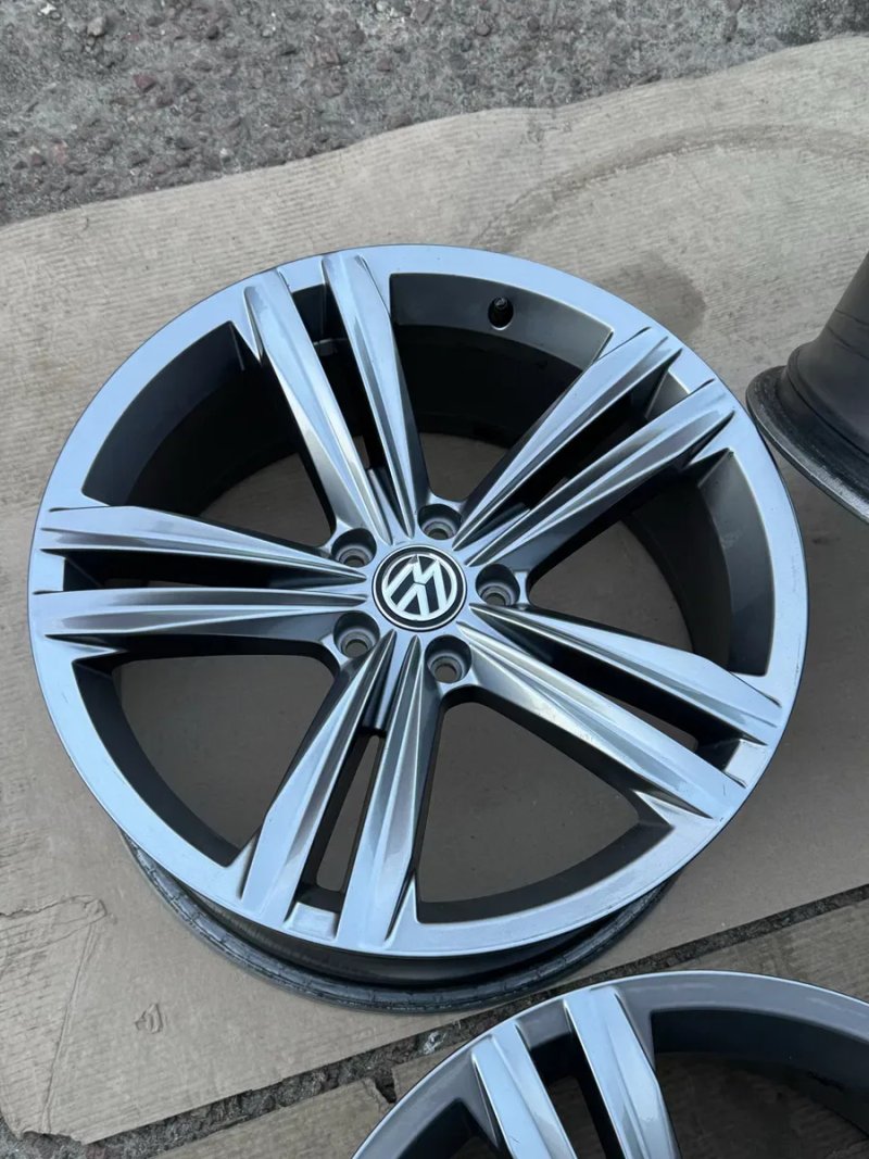 Диски R 19 Tiguan R line — фото 6