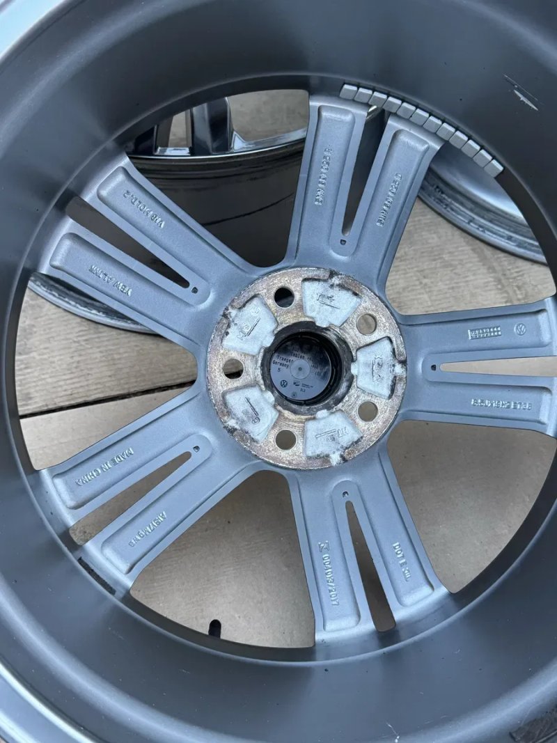 Диски R 19 Tiguan R line — фото 7