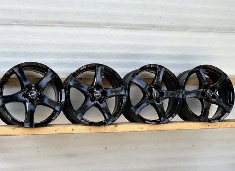 Диски R17 5/112 Skoda Octavia A5 A7 Superb Yeti Karoq VW Golf 5/6/7 Caddy Tiguan Touran Sharan Passat B5 B6 B7 Seat Audi Mercedes
