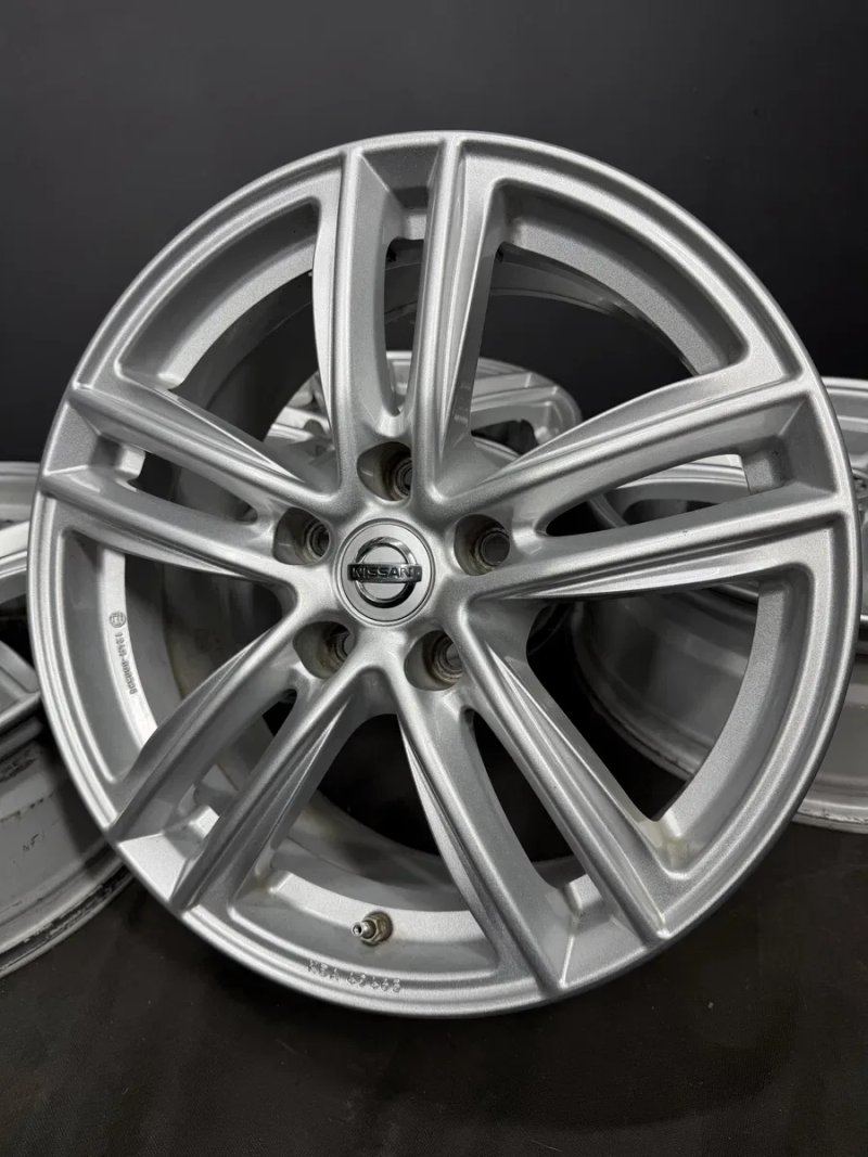 Диски R17 5x114.3 Et45 7J. Nissan Rogue X-Trail Qashqai Juke Altima Murano Renault Megane 3 4 Scenic Trafic Daster Talisman Kaptur Honda Acord Civic — фото 7