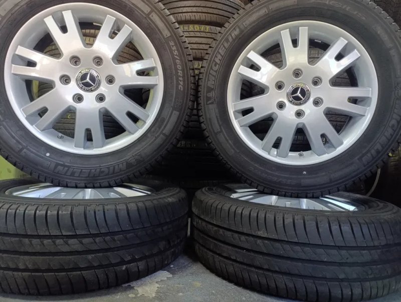 Диски r17 6 130 Mercedes Sprinter Volkswagen Crafter з шинами 235-60-17 Michelin — фото 3