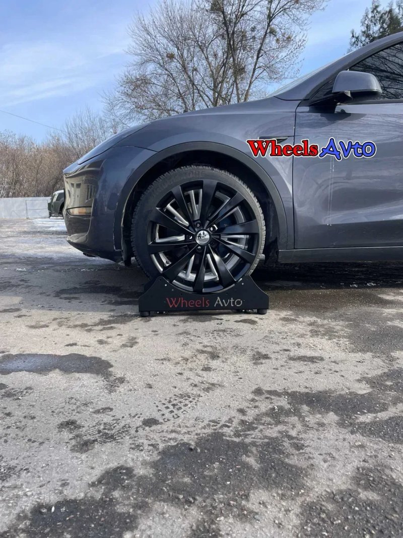 Диски R18 5x114.3 Tesla Model 3 Model Y — фото 3