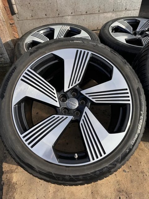 Диски R21 5/112 +Шини Audi E-Tron Q2 Q5 SQ5 A8 AllRoad Q3 Q4 Q5 R8