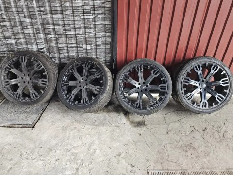 Диски рест с резиной R22/285/35.Nissan R51 и D40.