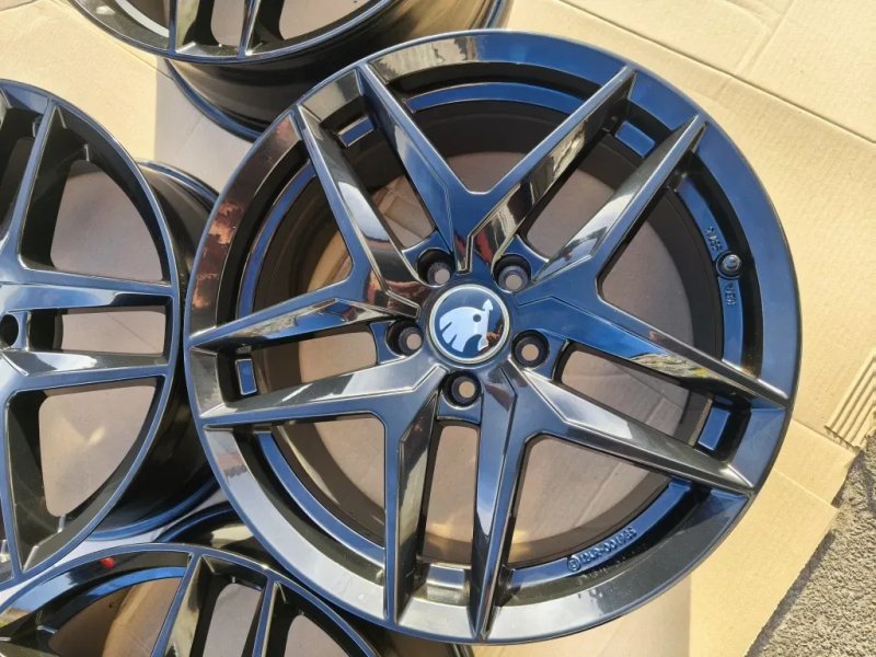 Диски Skoda Kodiaq Enyaq Octavia SuperB Karoq VW Tiguan Passat Golf T-ROC Touran Arteon Jetta Audi A4 A6 Q3 Q5 Seat Altea Ateca Mercedes BMW R18(5*112 — фото 3