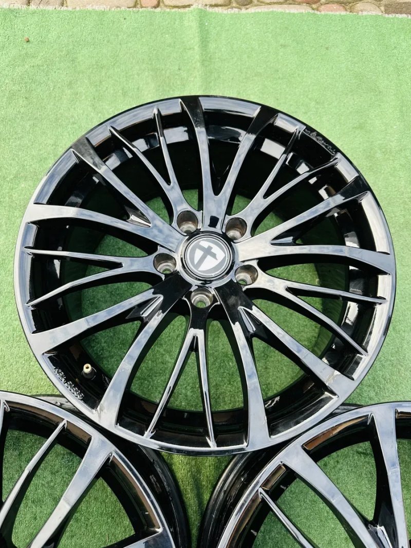 Диски Tomason 5/120 R18 BMW Insignia T5 8.5J ET-35 dia-72.6 — фото 5