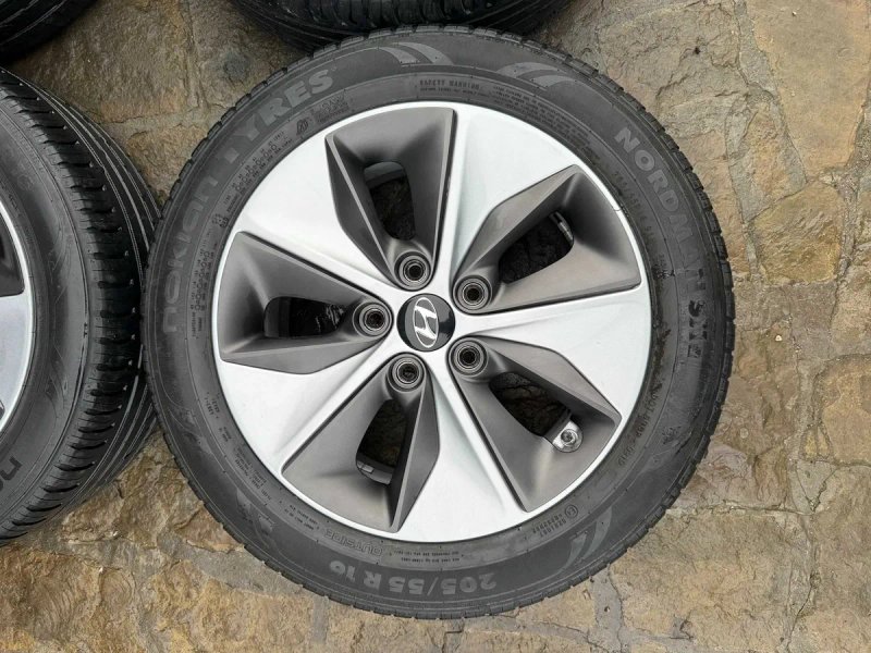 Диски з шинами Hyundai Ioniq 1 5x114.3 R16x6.5 колеса Іонік 1 205/55 — фото 2