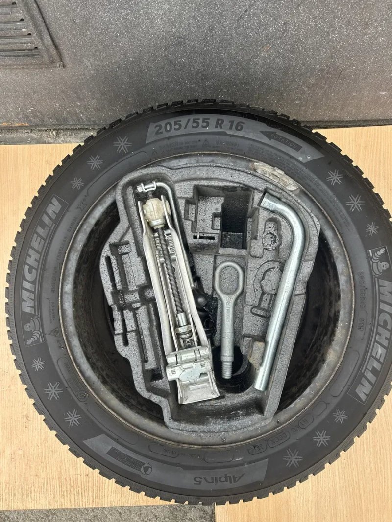Домкрат VW Passat B6 B7 B8 Golf 6 7 Touran Skoda A5 A7 Super B — фото 6