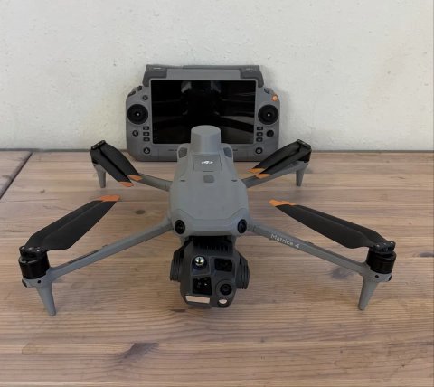 Дрон Dji matrice 4 T наліт 7:30
