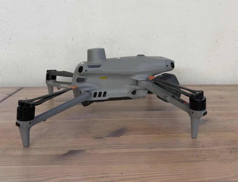Дрон Dji matrice 4 T наліт 7:30 — фото 2