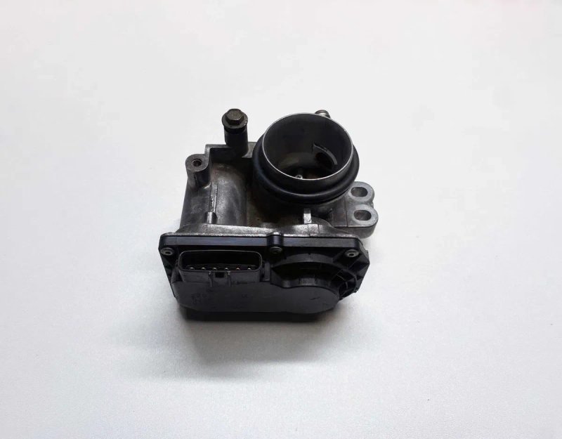 Дросельна заслонка Toyota Yaris (2003-2011 р.в) - 1.0 (1SZ-FE) - 1.3 (2SZ-FE) — фото 4