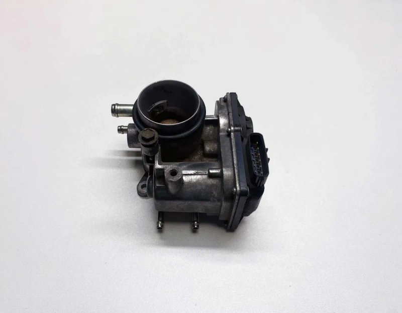 Дросельна заслонка Toyota Yaris (2003-2011 р.в) - 1.0 (1SZ-FE) - 1.3 (2SZ-FE) — фото 5
