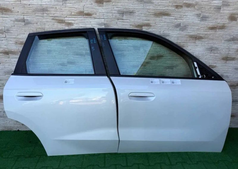 Двері BMW X1 U11 передні або задні праві ліві разборка — фото 8