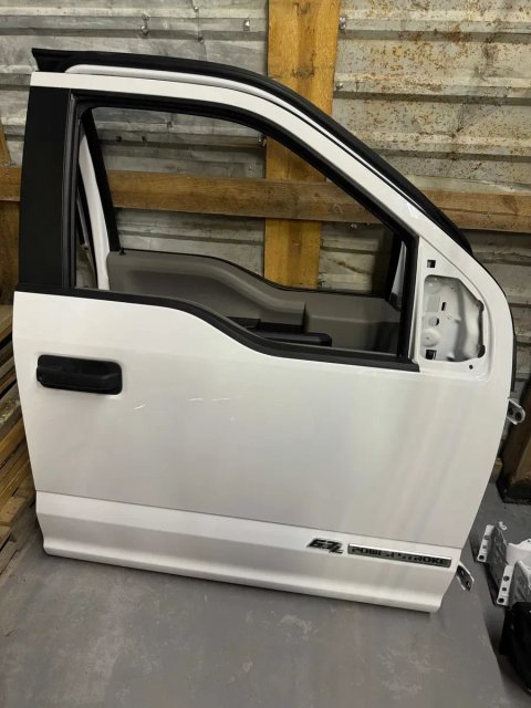 Двері передні ліві праві Ford F550 Super Duty 2020 2021 2022