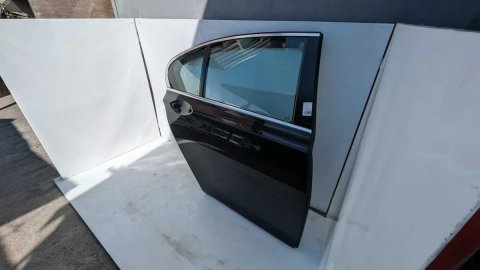 Двері задні праві BMW 7 F01 ЧОРНИЙ САПФІРОВИЙ МЕТАЛІК 475 задняя правая дверь задні праві двері
