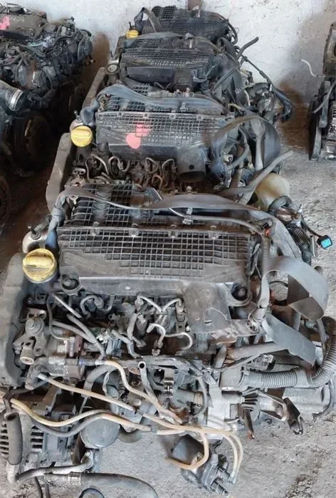 Двигун 1.5 dci K9K Euro 3 Стартер Ззаду Renault Nissan Dacia — фото 2