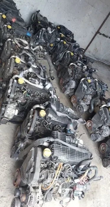 Двигун 1.5 dci K9K Euro 3 Стартер Ззаду Renault Nissan Dacia — фото 4