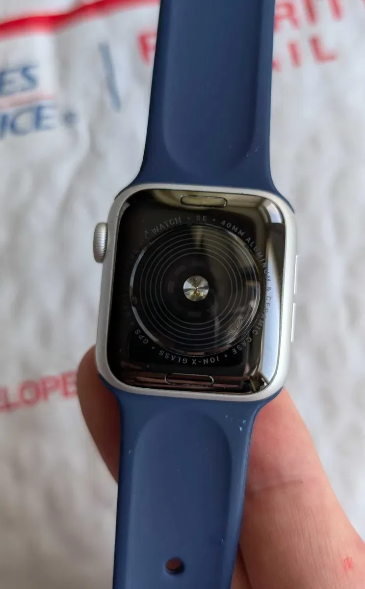Екран без подряпин Магазин з США Apple Watch SE 40 Silver Все працює з Apple Pay — фото 2