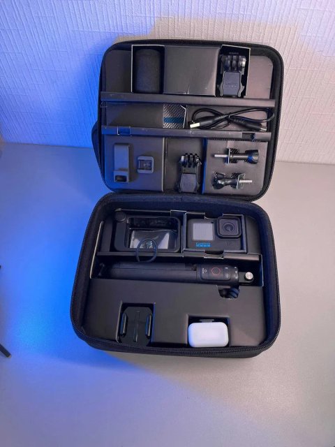 Екшн-камера GoPro Hero 11 Creator Edition з флешкою на 256ГБ