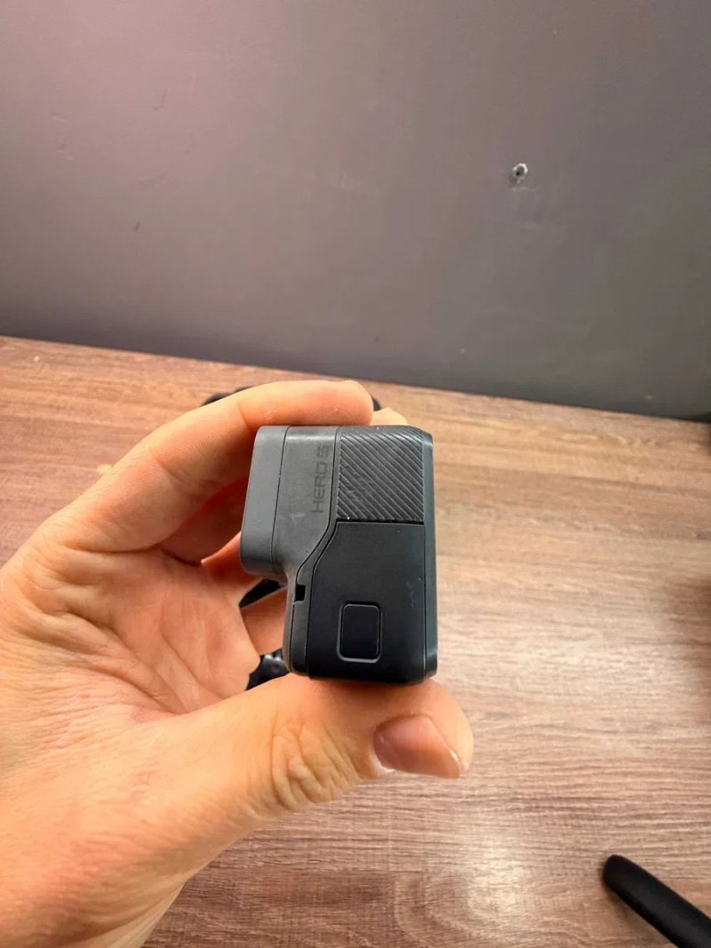 Екшн-камера GoPro Hero 5 б/у, з рамкою та кейсом + 64гб флешка — фото 5