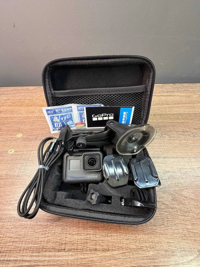 Екшн-камера GoPro Hero 5 з присоскою і невеликим нюансом — фото 2