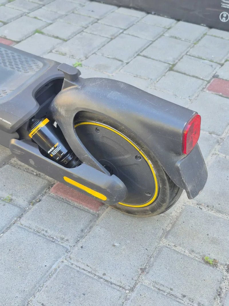електросамокат Segway-Ninebot MAX G2 D 2024 рік — фото 8