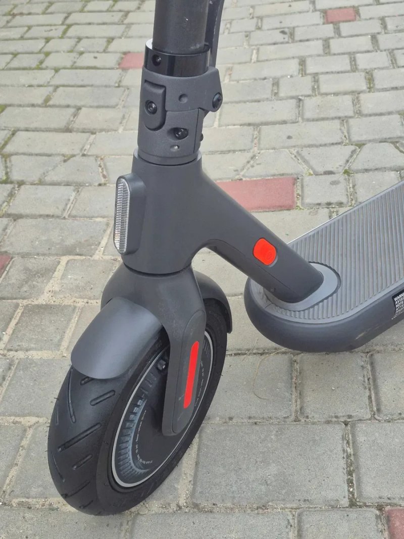 Електросамокат Xiaomi Electric Scooter 4 Pro Plus — фото 5