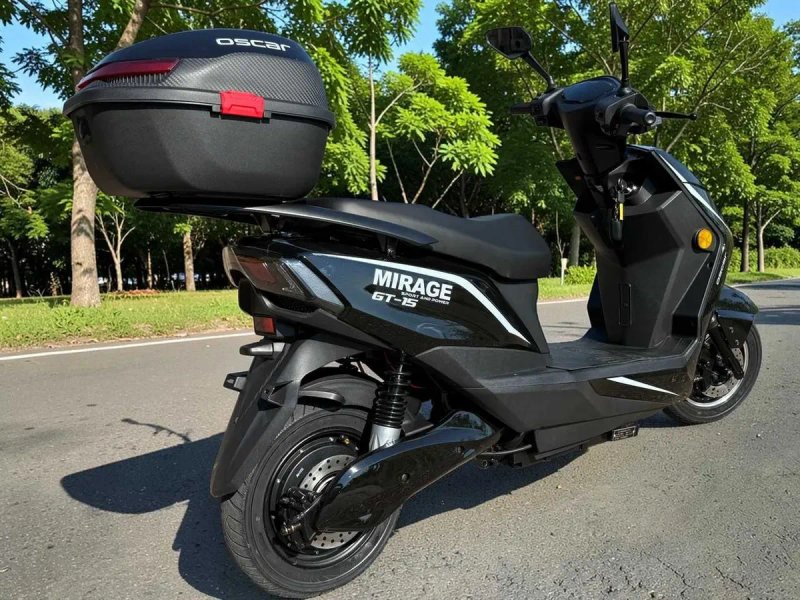 Електроскутер Oscar Mirage GT-15 1500W 72V 25Ah графен чорний двомісний — фото 7