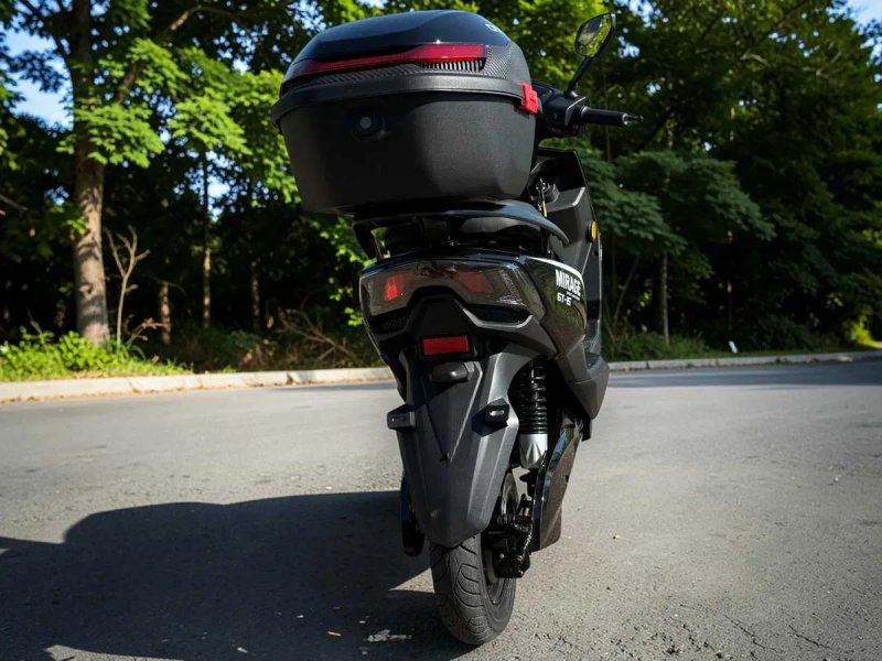 Електроскутер Oscar Mirage GT-15 1500W 72V 25Ah графен чорний двомісний — фото 8