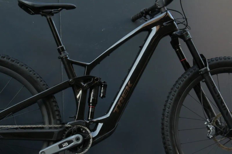 Електровелосипед Trek Fuel EXe 9.8 GX AXS T-Type (тестовий пробіг). Двопідвісний гірський карбоновий carbon найнер — фото 8