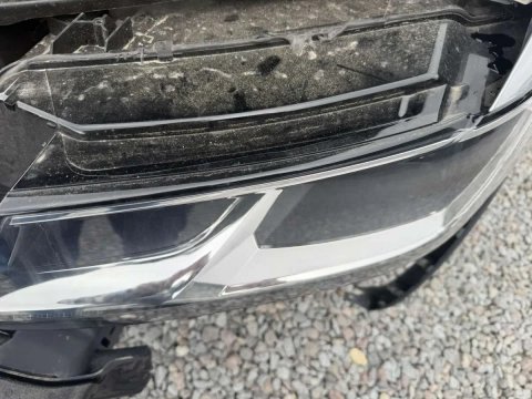 Фари Tiguan 2 USA  права та ліва  Америка оригінал 2017-2021 рік