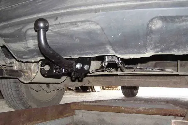ФАРКОП на Renault Duster (Рено Дастер). Причіпне з електропакетом. Заводська якість! — фото 7
