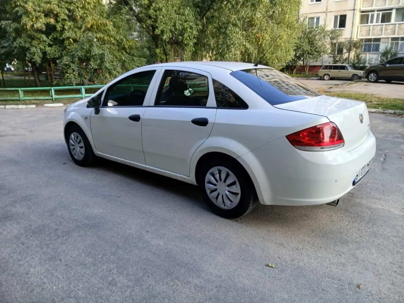 Fiat Linea 2012 газ/бенз — фото 5