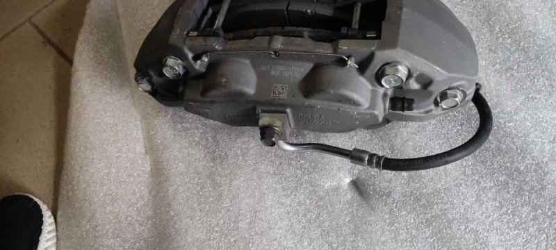 Ford Mustang 2015+  тормоза 4 поршневі — фото 5