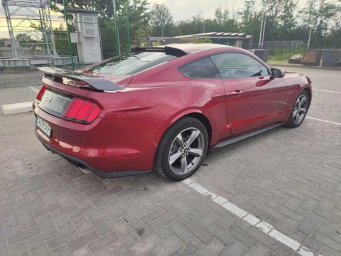 Ford Mustang GT Roush 600л.с