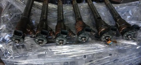 Форсунка 3.0 CRDI JEEP CHEROKEE MASERATI DODGE  Chrysler  0445110430